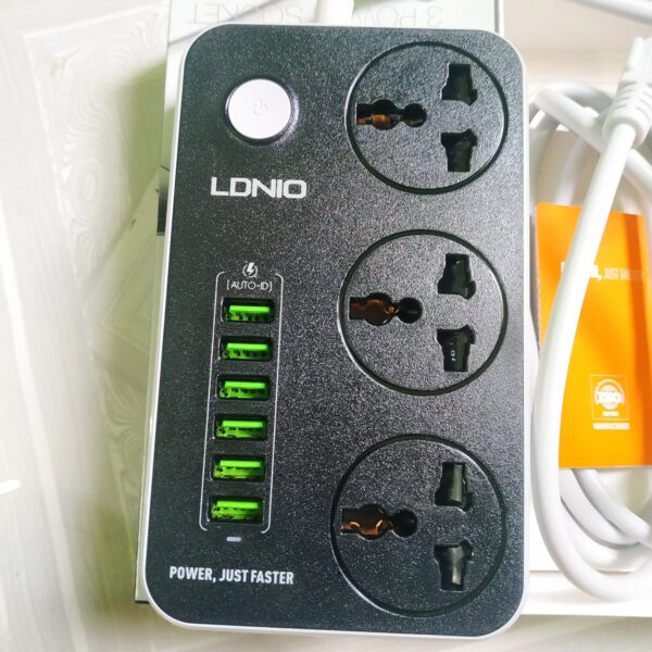 LDNIO SC3604 10A Power Strip 6 USB 3 Universal Socket With Overload Protector Circuit Breaker Switch Outlet Extend - Image 4